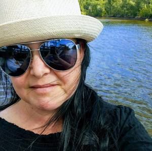 Meet your Posher, Laura